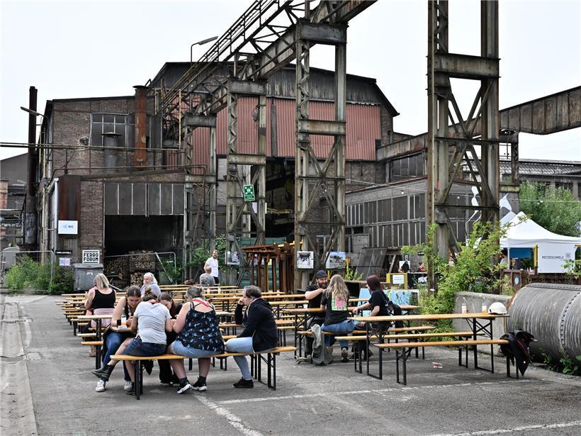 Metzeschmelz altes Industriegebäude mit neuem Leben und historischen Industrieanlagen im Wandel
