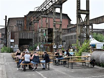 Metzeschmelz altes Industriegebäude mit neuem Leben und historischen Industrieanlagen im Wandel