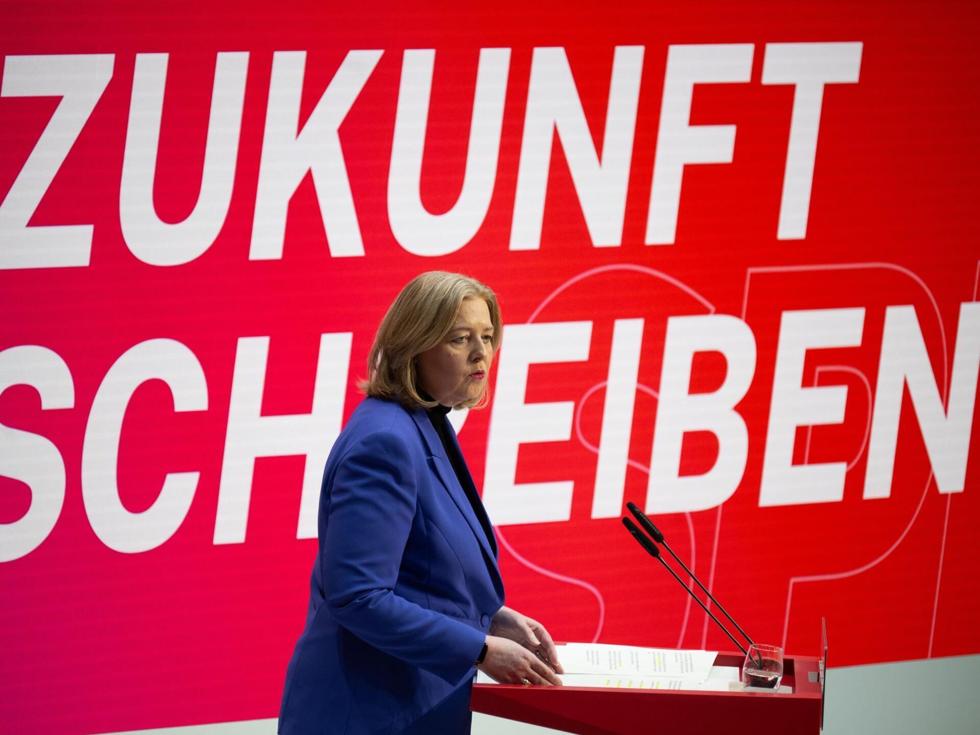 German Labor Minister Bas resigns - | Successor likely settled