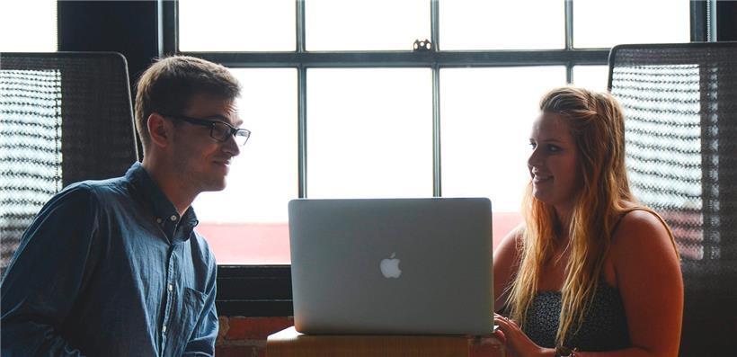 Berufserfahrung sammeln: Das ist das Hauptziel eines Praktikums. Doch der gesetzliche Rahmen muss stimmen.
