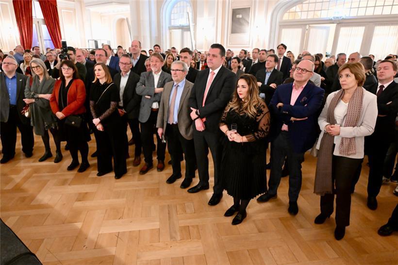 Besonders im Superwahljahr war der CSL-Empfang ein wichtiger Termin für Politik, Gewerkschaften und Wirtschaft 
