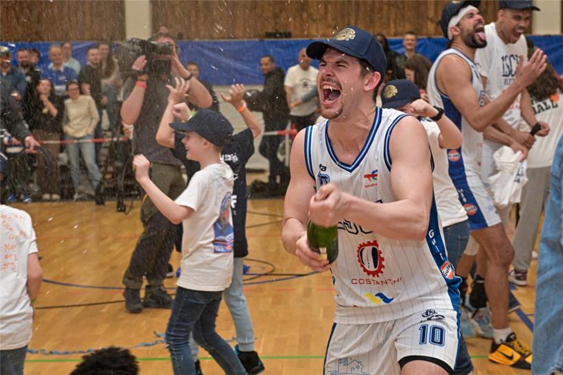 Besser als mit dem langersehnten Meistertitel kann Pit Biever seine Karriere eigentlich nicht beenden
