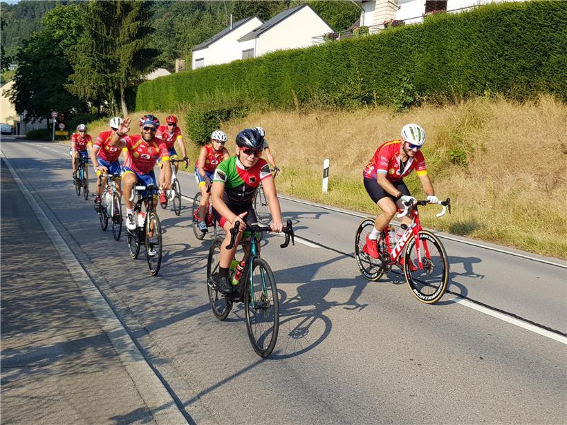 Besuch aus dem Süden: Radsportvereine nutzen den Vëlosummer für ungestörte Train...