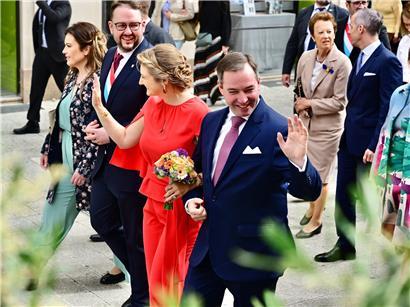 Erbgroßherzog Guillaume und Stéphanie beim Nationalfeiertag in Esch, festliche Feierlichkeiten und offizieller Besuch
