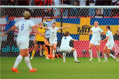 Beth Mead (2.v.r.) war das Sprachrohr der englischen Nationalmannschaft
