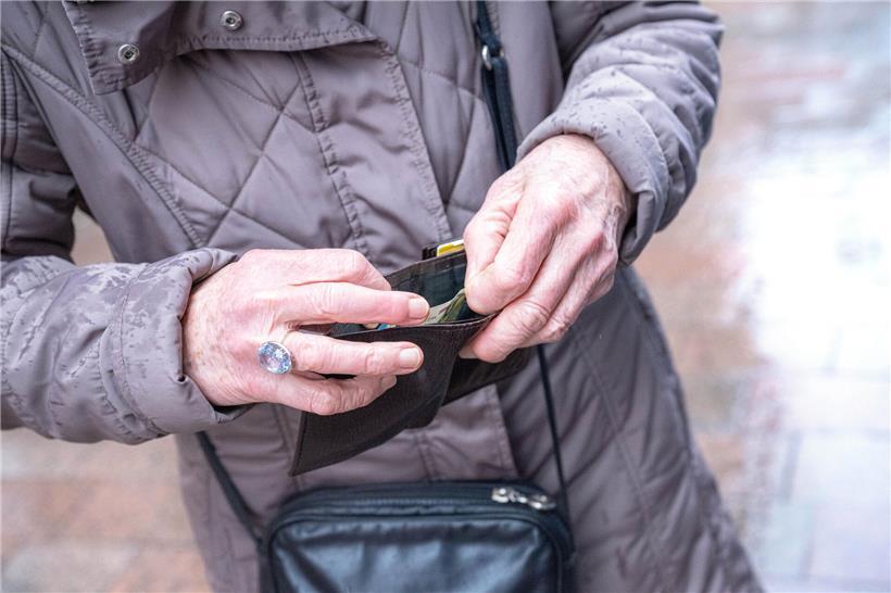 294 Portugiesen in Luxemburg ohne Rente wegen fehlendem Lebensnachweis, Rentenauszahlung verzögert