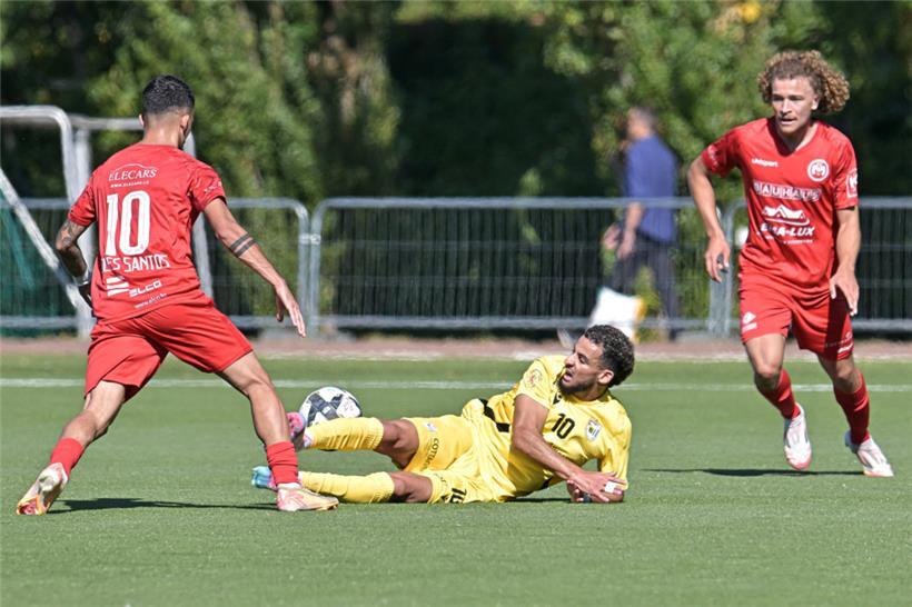 Bilal Benkhedim (in Gelb) ist mit fünf Toren einer der Leistungsträger des neuen F91. Aufsteiger Mamer (in Rot) hat bisher alle Erwartungen übertroffen.
