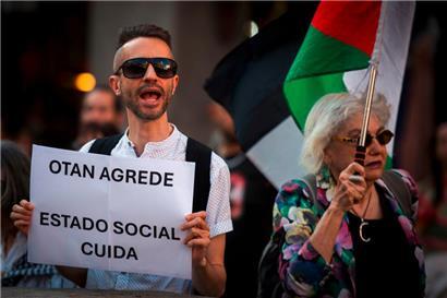 Anstatt Sicherheit bekommen die Europäer Verarmung: Robert Goebbels über Trumps Fünf-Prozent-Erpressung