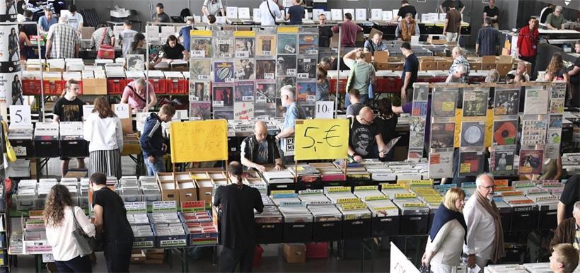 Plattenbörse in der Rockhal wieder gut besucht 