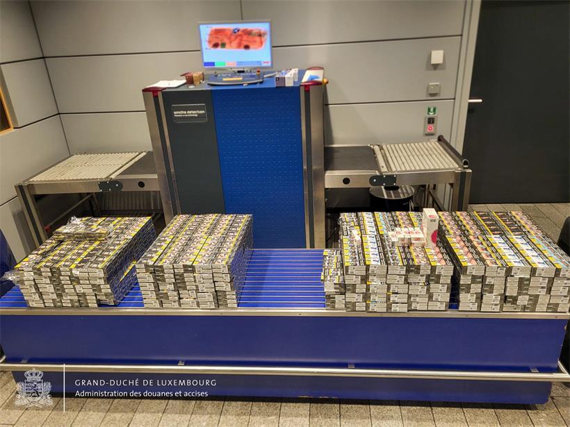 Mehr als 120.000 geschmuggelte Zigaretten am Findel beschlagnahmt Mehr als 120.000 geschmuggelte Zigaretten am Findel beschlagnahmt