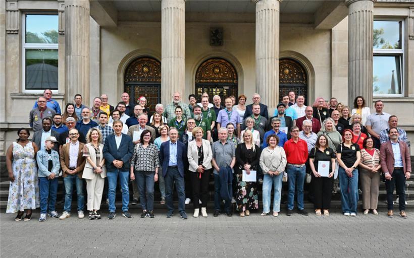 Gemeinde zeichnet 32 Freiwillige für ihr Engagement aus 