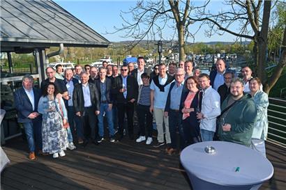 Genuss am Fluss: Restaurant „Um Hafen“ eröffnet