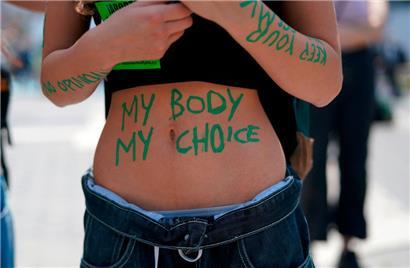 Mon corps, mon droit, mon choix! Ensemble défendons l’accès libre et garanti à l’avortement