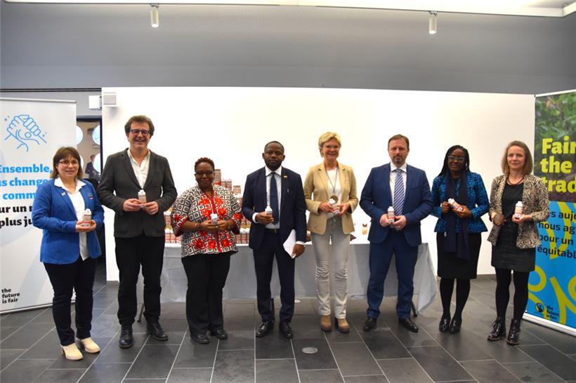 Eine Brücke aus Kakao: Ghana und Luxemburg machen Schokoladenmilch 