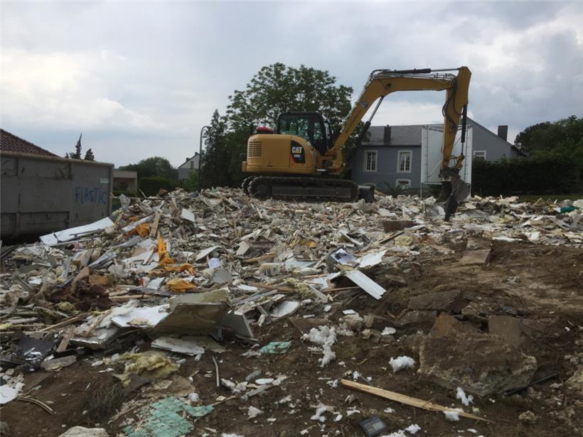 6.000 Tonnen asbestverseuchter Bauschutt gehen jährlich ins Ausland 