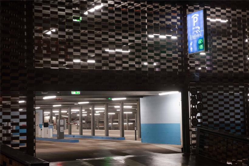 Fahrzeughalter sollen wegen Hochwassergefahr PKWs entfernen 