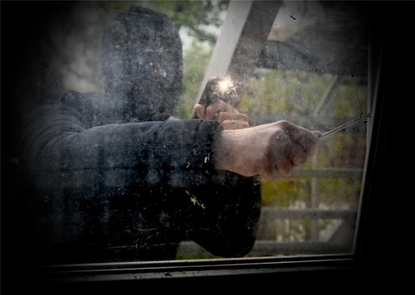 Laptop gestohlen: Polizei untersucht Einbrüche in Einfamilienhäuser 