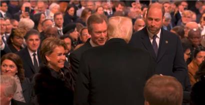 Herzlicher Empfang von Donald Trump in Paris – auch von Großherzog Henri