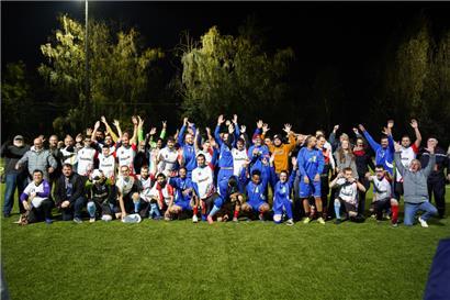 Freundschaftsspiel für den guten Zweck: „Stëmm“ spielt Fußball