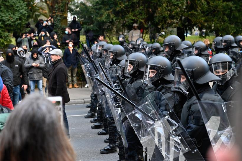 Politische Teilhabe oder Sicherheitsmaßnahme? Das umstrittene Versammlungsgesetz in Luxemburg 