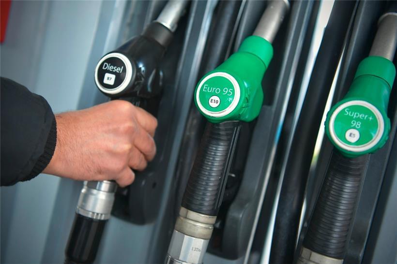 Diesel und Heizöl werden teurer – Benzinpreise bleiben unverändert 