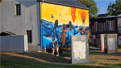 Gemeinde setzt mit Graffito ein Zeichen für die EU