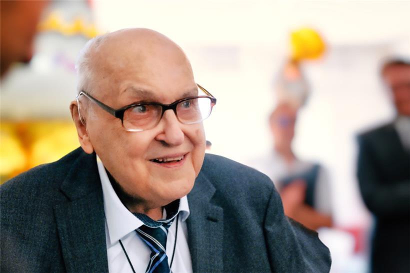 Robert Strock feiert seinen 100. Geburtstag 