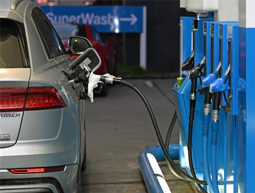 Beide Benzinsorten werden am Dienstag billiger 