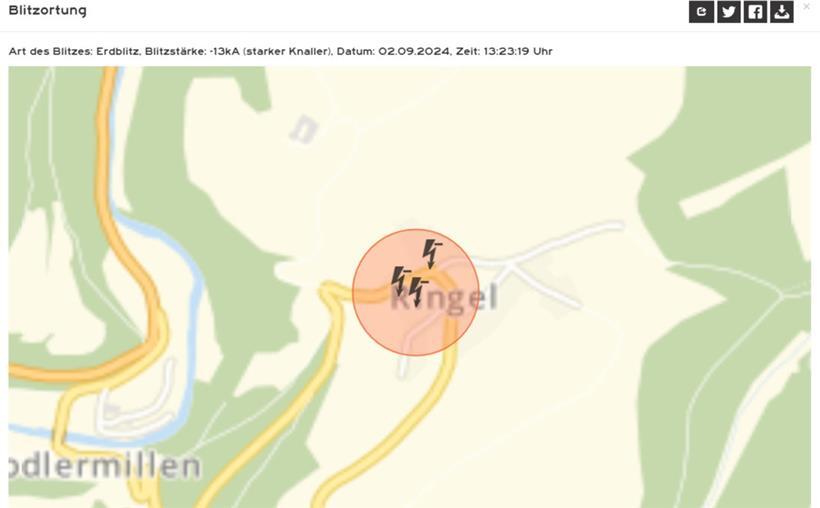 Brennender Dachstuhl: Hat am Montag ein Blitz eingeschlagen? 