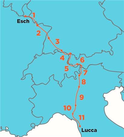 Mit dem Fahrrad zur Hochzeit: Samuel Baum und Claude Roeltgen sind in Lucca angekommen