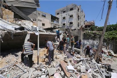Israel greift Schule in Gaza an – mindestens 100 Menschen sterben