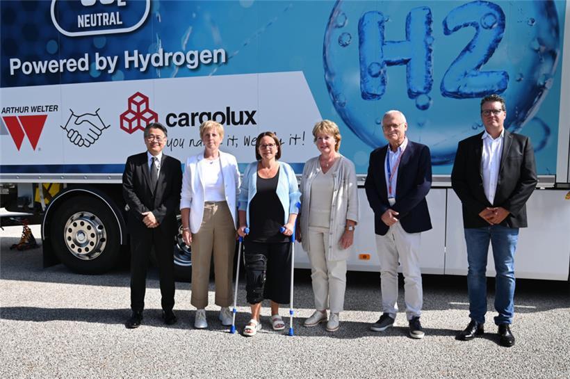 Lkw fährt mit Wasserstoff 
