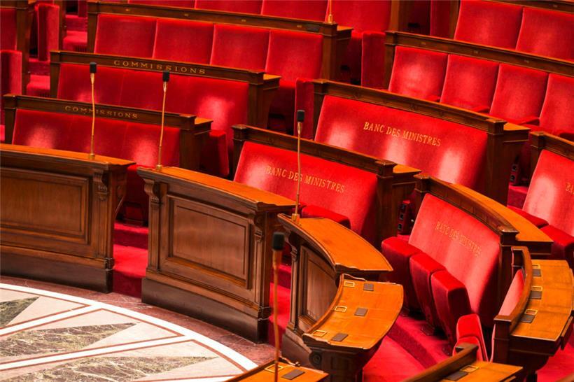 Carton rouge pour Petit Léon et un nouveau député franco-luxembourgeois à Marseille 