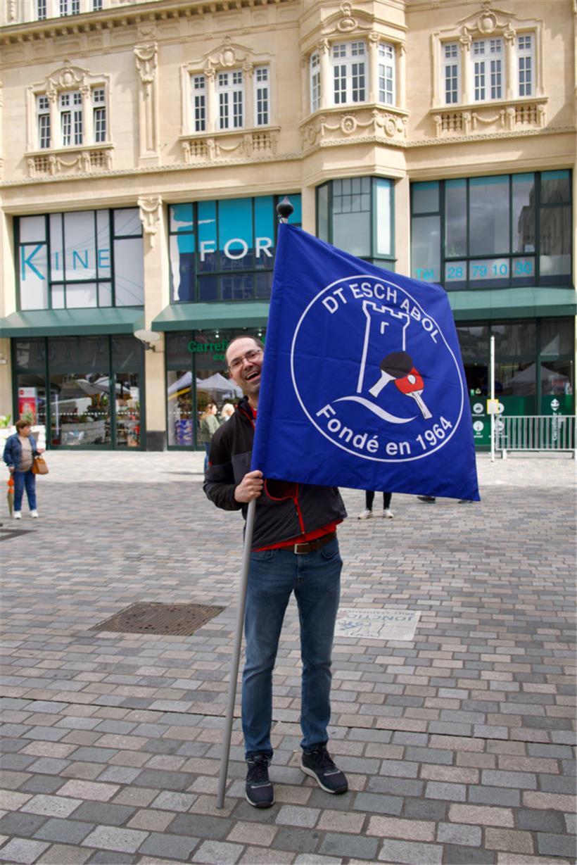 Eine süße Tradition: Der DT Esch Abol verkauft am Nationalfeiertag seine berühmten Waffeln 