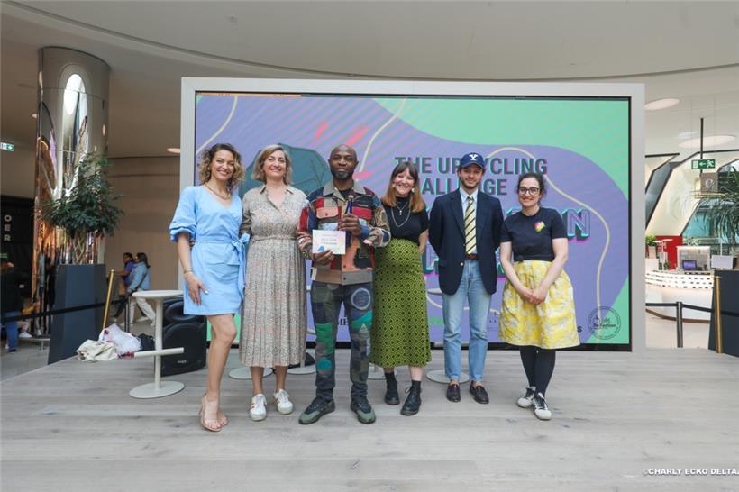 Arinze Umeh gewinnt nachhaltigen Modewettbewerb 