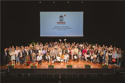 948 Sprachschüler ausgezeichnet