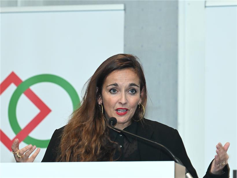 Phänomen der Working Poor kann nicht ohne Erhöhung des gesetzlichen Mindestlohns bekämpft werden! 