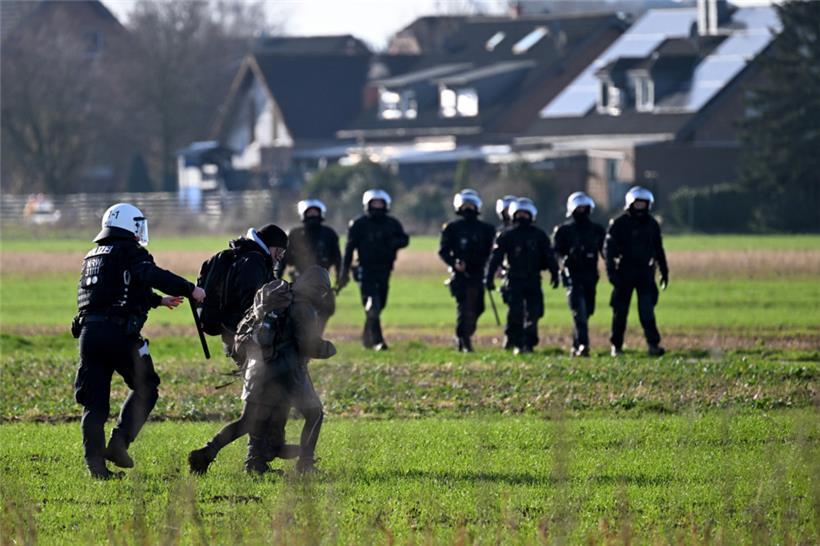 In Lützerath hütet die Polizei das Recht und die Politik den Profit 