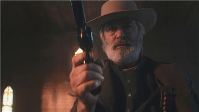 Alec Baldwin soll nach Todesschuss bei Western-Dreh angeklagt werden