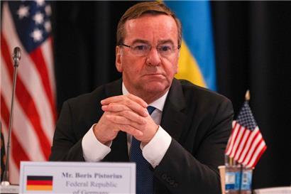 Bundesregierung lässt Verfügbarkeit von Leopard-Panzern prüfen