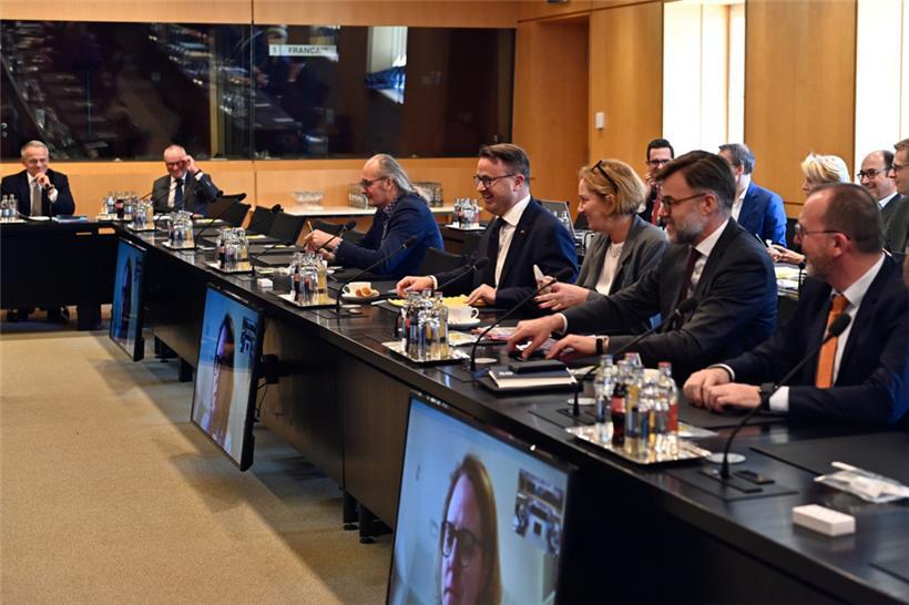 Das Datum für die nächsten Tripartite-Verhandlungen steht fest 