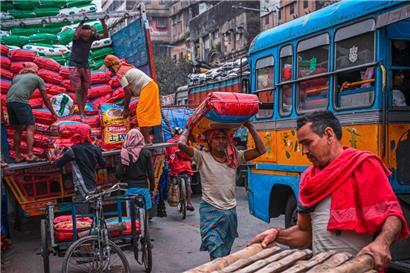 Europas Träume gegen harte Realitäten, etwa in Indien