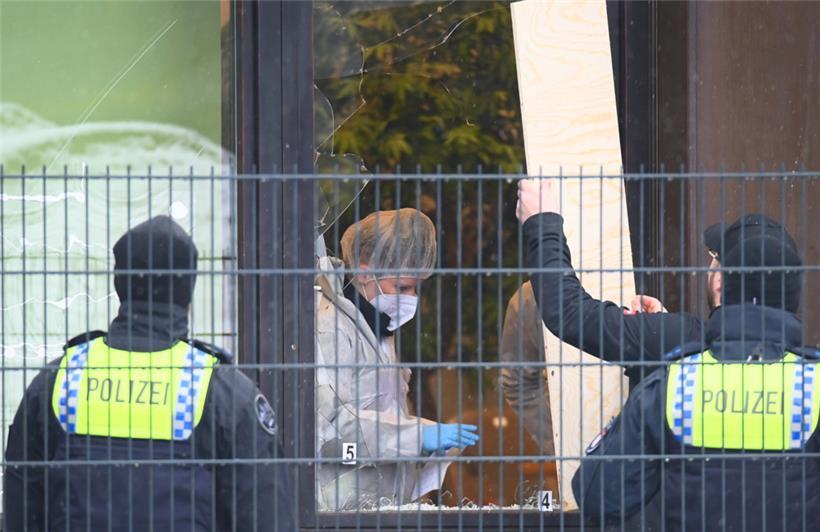 Acht Tote nach Schüssen bei Zeugen Jehovas – Verdächtiger kein bekannter Extremist 