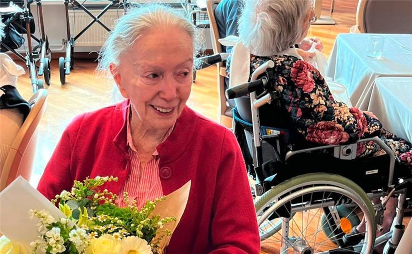 Liliane Hulsemann feiert ihren 100. Geburtstag 