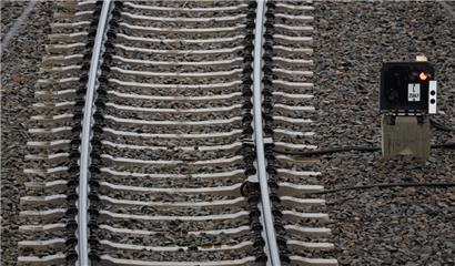 Drei Tote bei Zusammenstoß zwischen Pkw und Regionalzug nahe Hannover