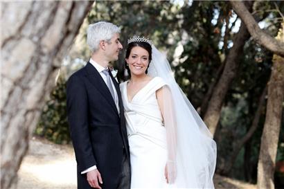 Ja, sie wollen sich immer noch: Prinzessin Alexandra und Nicolas Bagory haben auch kirchlich geheiratet