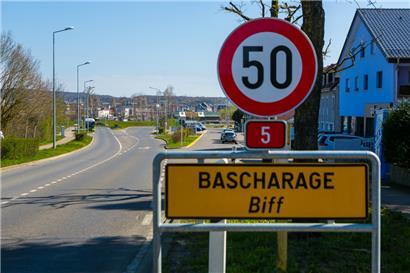… wäit ewech vun iech!