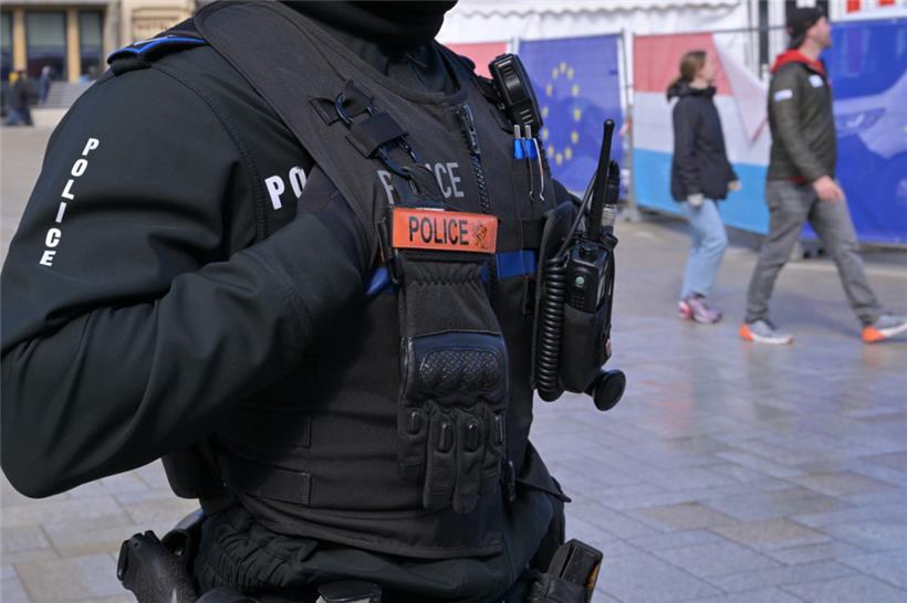 Anti-Terror-Einheit nimmt 18-jährigen Luxemburger wegen eines Videos fest 