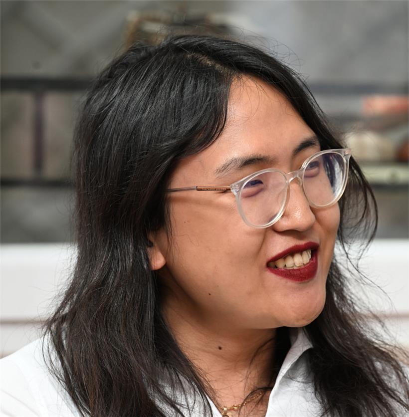 Luce van den Bossche: „Lyrik kommt bei mir aus dem Bauch heraus und ist mehr Punkrock“ 