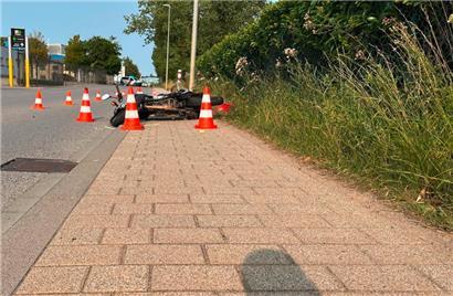 36-jähriger Motorradfahrer stirbt bei Verkehrsunfall